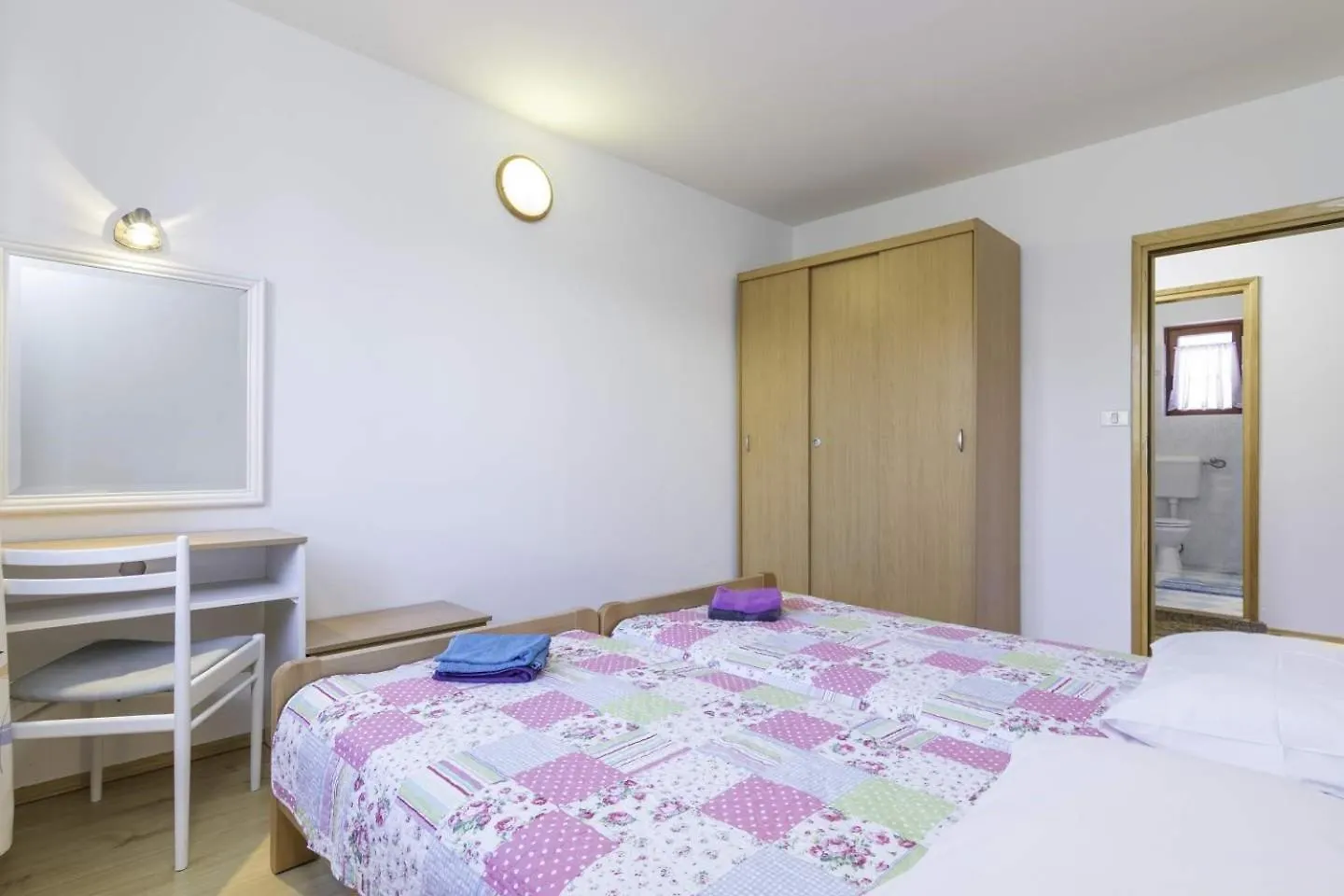 Emanuel Apartments Tar-Vabriga Guest house