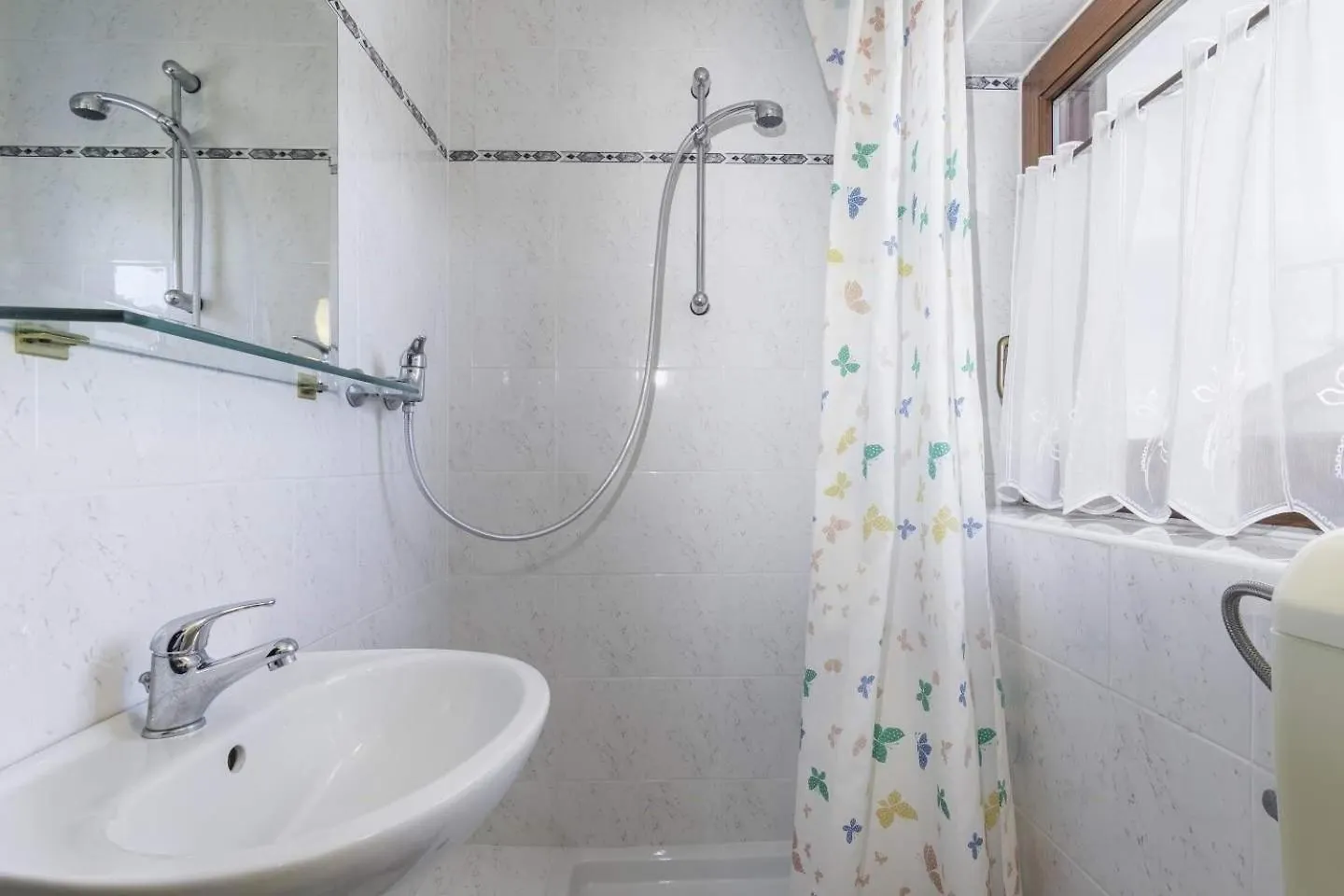 Emanuel Apartments Tar-Vabriga 0*,